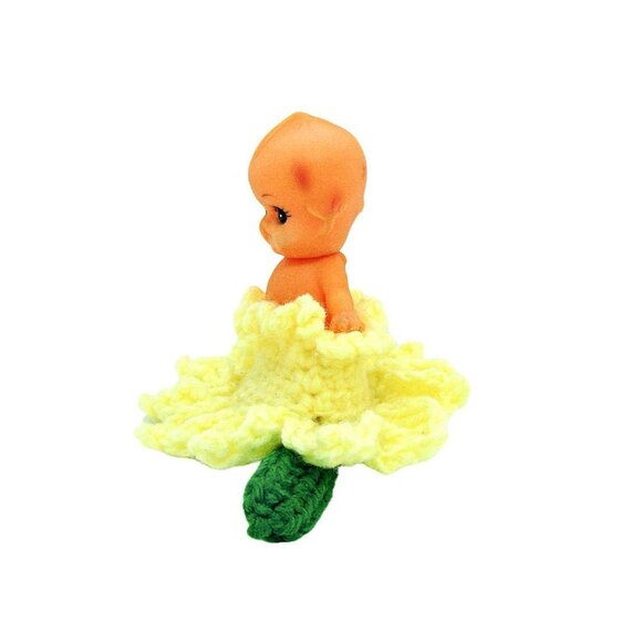 Vintage Tiny Kewpie Doll Baby in a Homemade Crocheted Flower - Picture 5 of 12